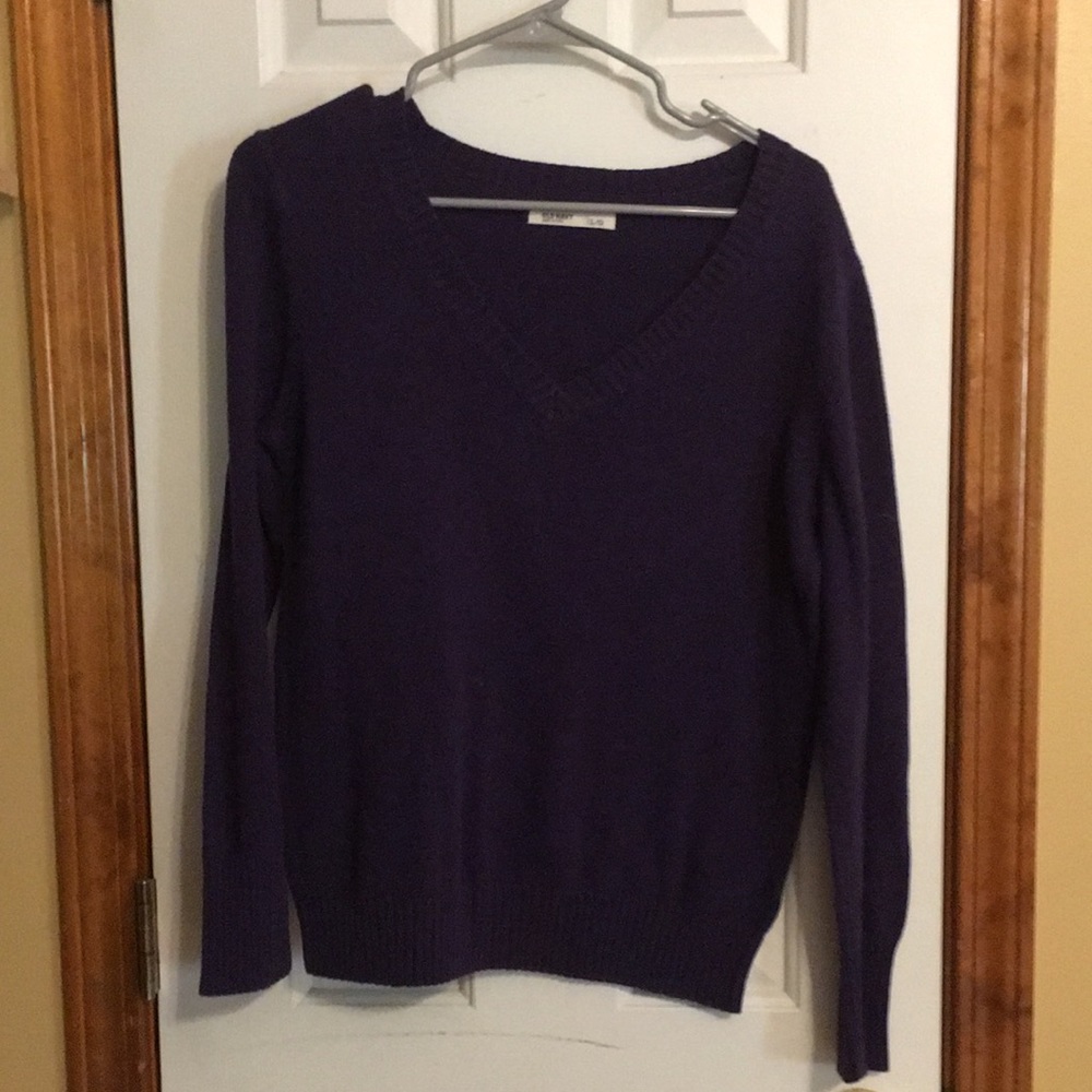 Old Navy Crewneck Sweater